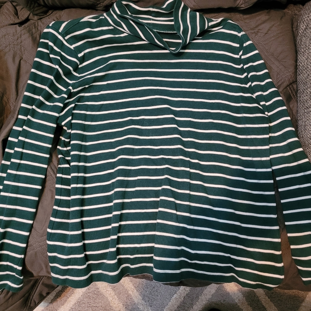M striped Lands' End long sleeve shirt